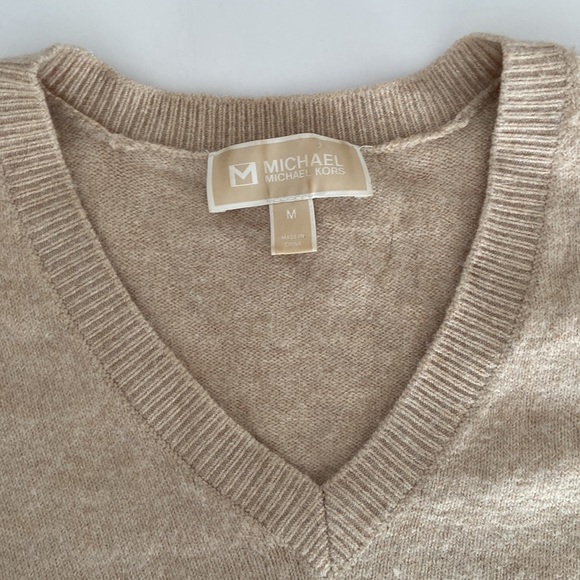 Michael Kors cold shoulder sweater - M - cream colour - Picture 3 of 3